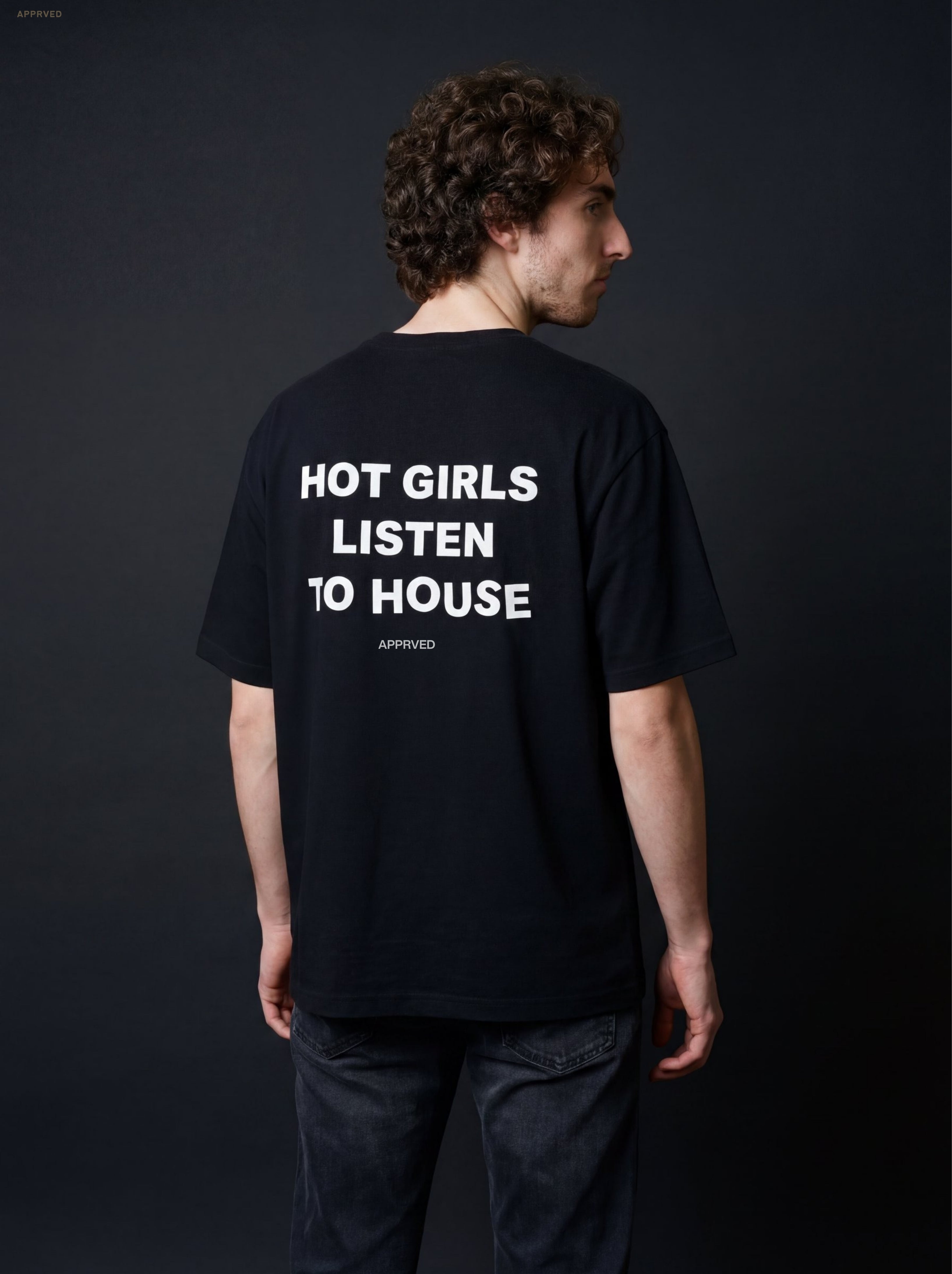 HOT GIRLS LISTEN TO HOUSE