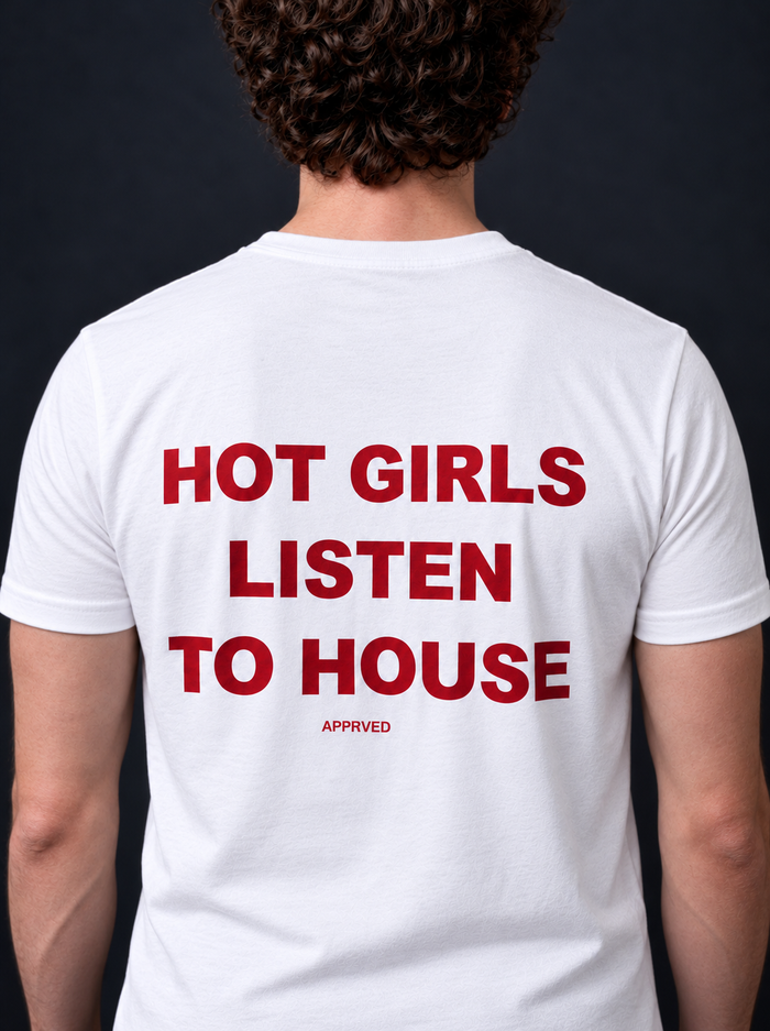HOT GIRLS LISTEN TO HOUSE